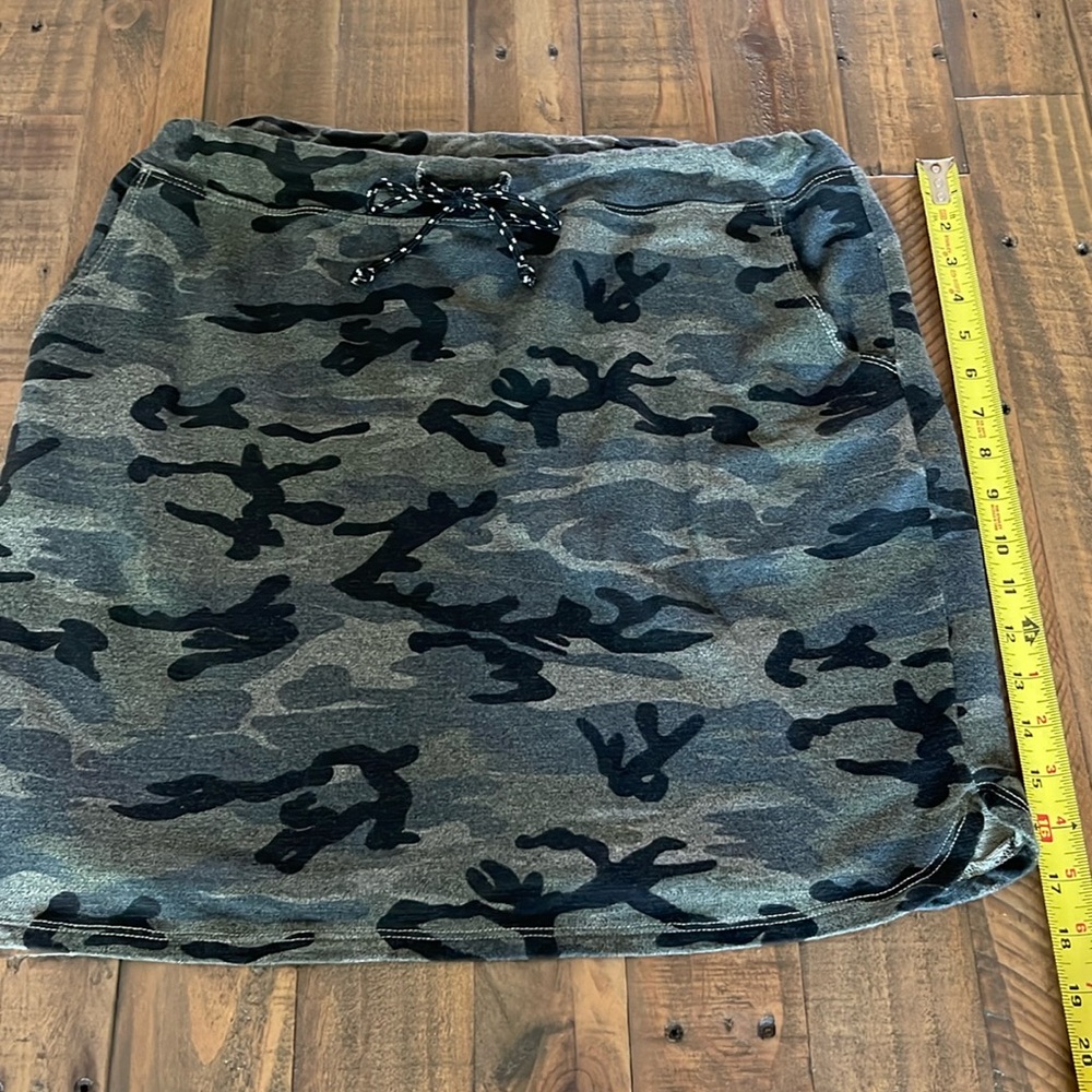 Sundry Saturday skirt camo